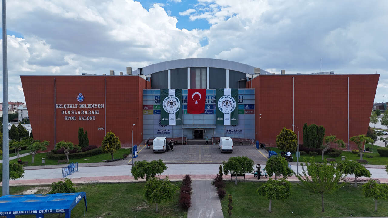 En büyük ilçede Konyaspor’a final desteği! Şehir yeşil-beyaz renklere büründü 9